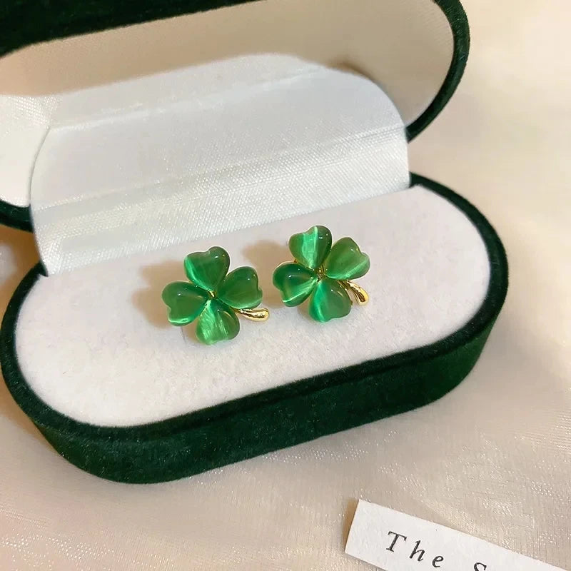 Fashion Korean Style Green Heart Clover Stud Earrings for Women Temperament Girls Jewelry for Lady